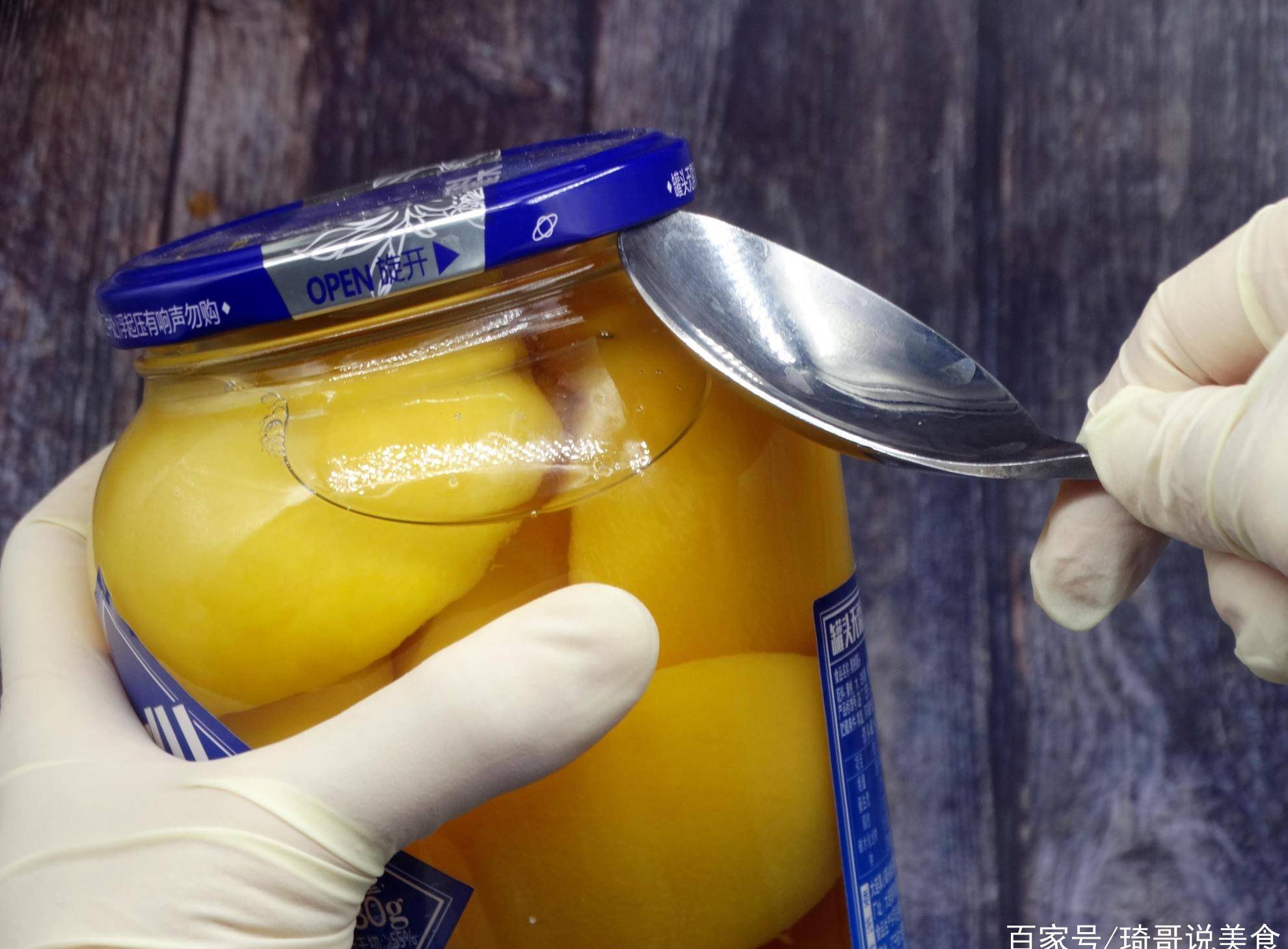 家里储备的罐头怎么开?学会这几招,不用蛮力,女生也轻松拧开