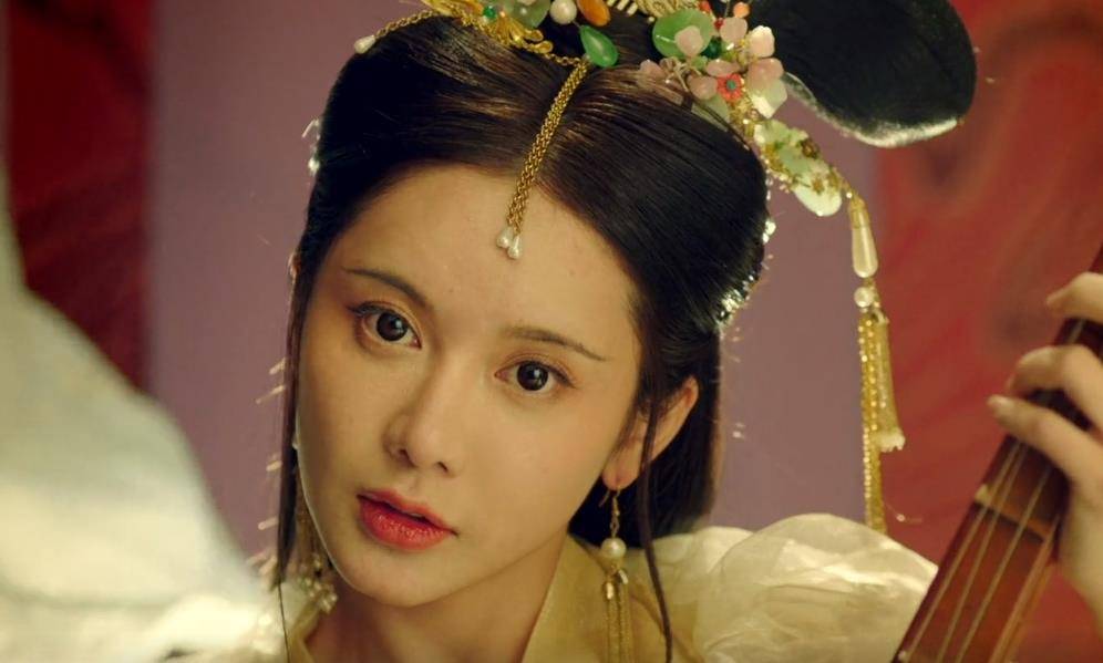 《阴阳美人棺》上映,美娜变身谲美蛇王妃,可惜又是一个未完待续