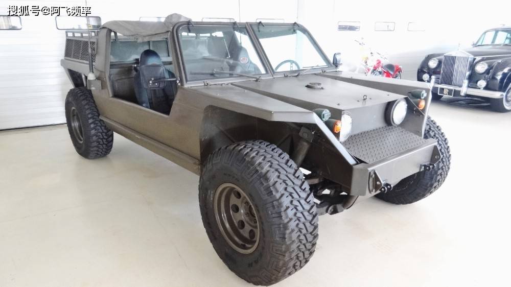 拖拉机厂的杰作,经典的兰博基尼lm 002