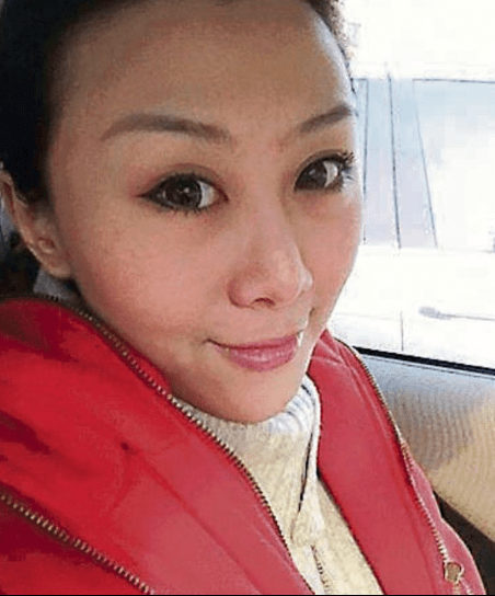 原创8年前歌手付丽因网购付出生命对快递员的笑容却害了自己