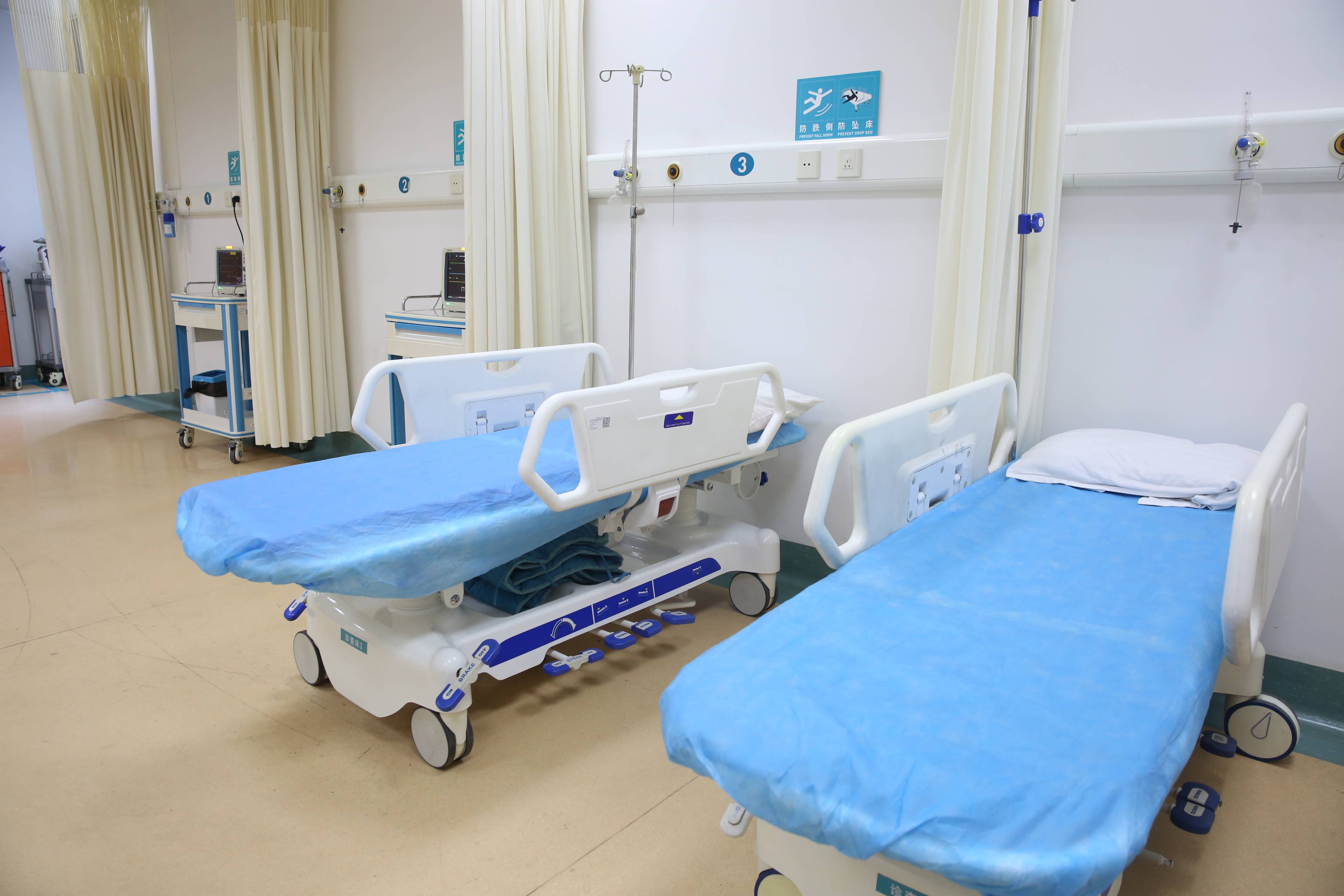 "消化内镜一站式服务平台"启动仪式在门诊二层消化内镜中心隆重举行