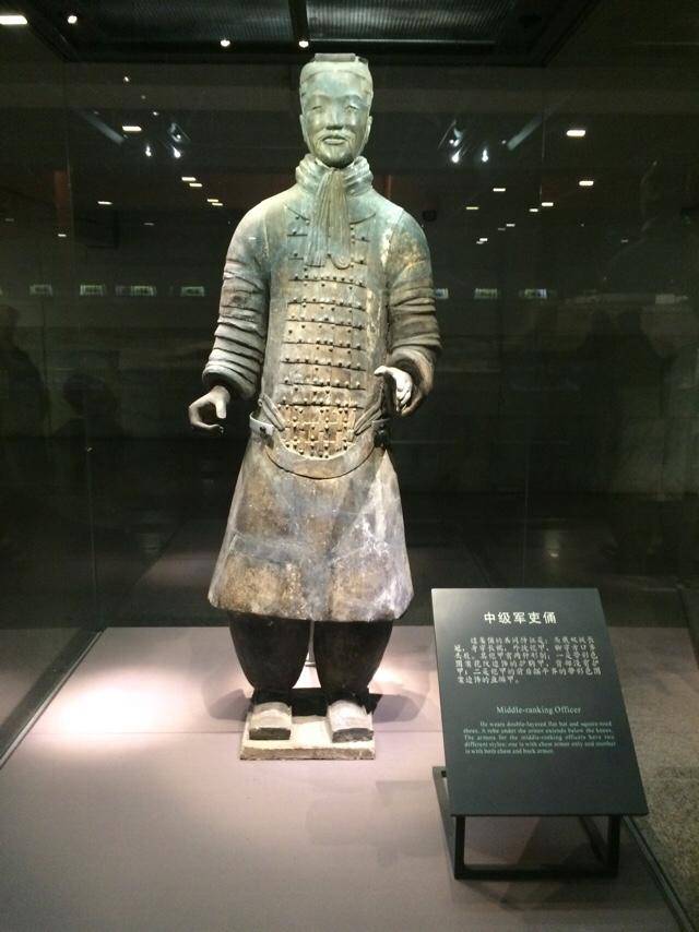 秦始皇兵马俑栩栩如生,为什么都是大眼睛单眼皮?-搜狐大视野-搜狐新闻