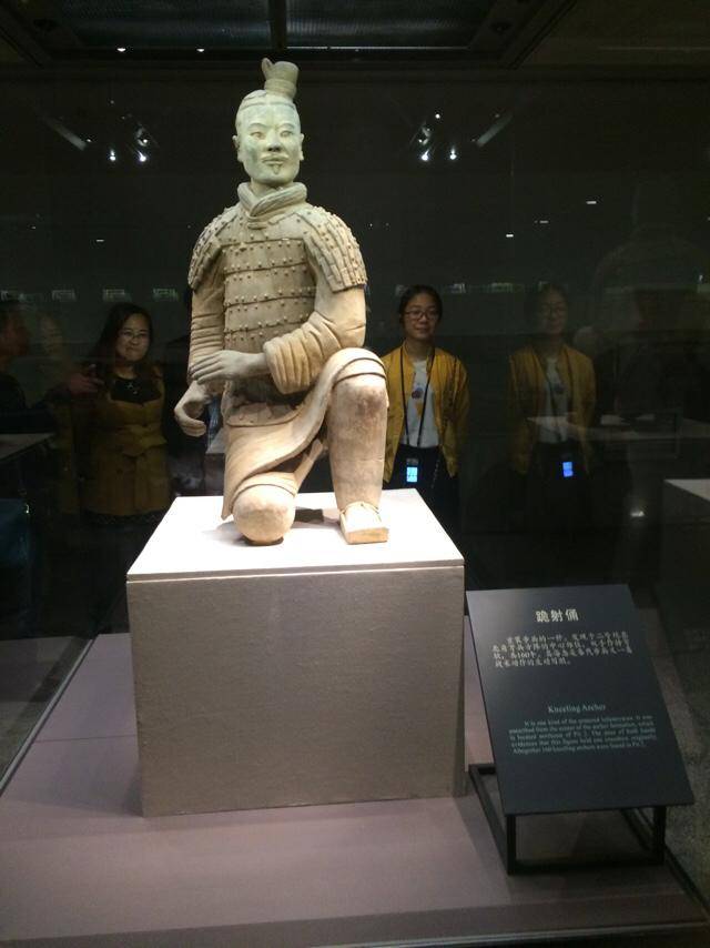 秦始皇兵马俑栩栩如生,为什么都是大眼睛单眼皮?-搜狐大视野-搜狐新闻