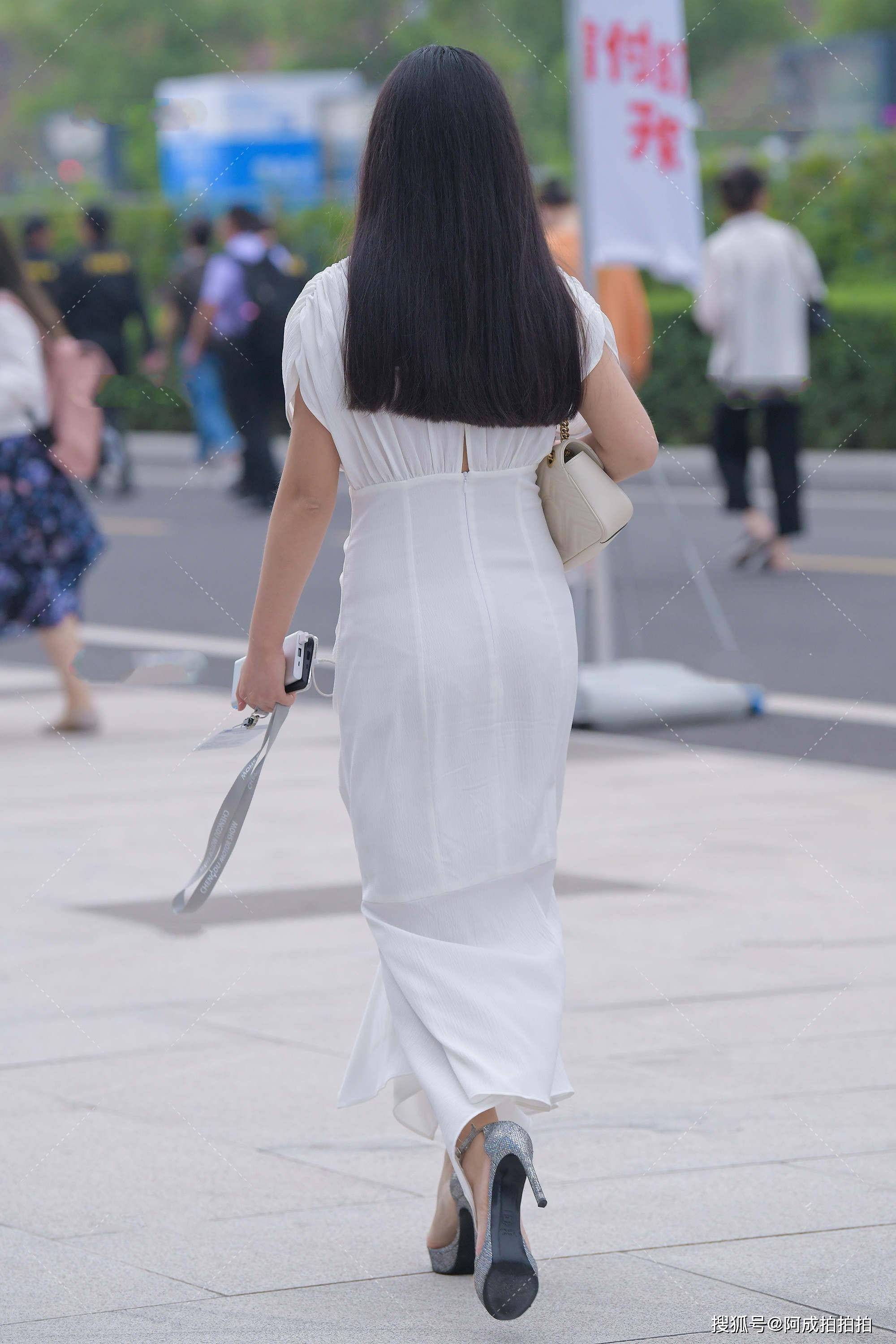 原创仙气十足的鱼尾裙,简约大方好搭配,温柔女生穿搭