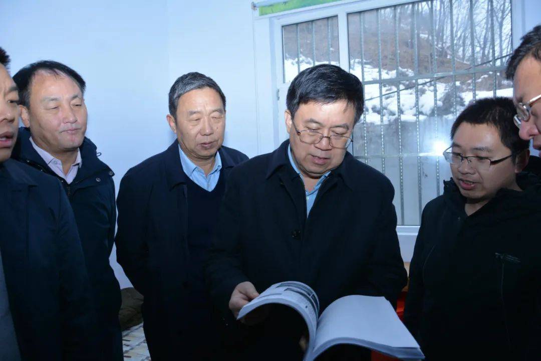 山西应急管理厅厅党委书记厅长王启瑞深入中垛乡调研脱贫攻坚工作