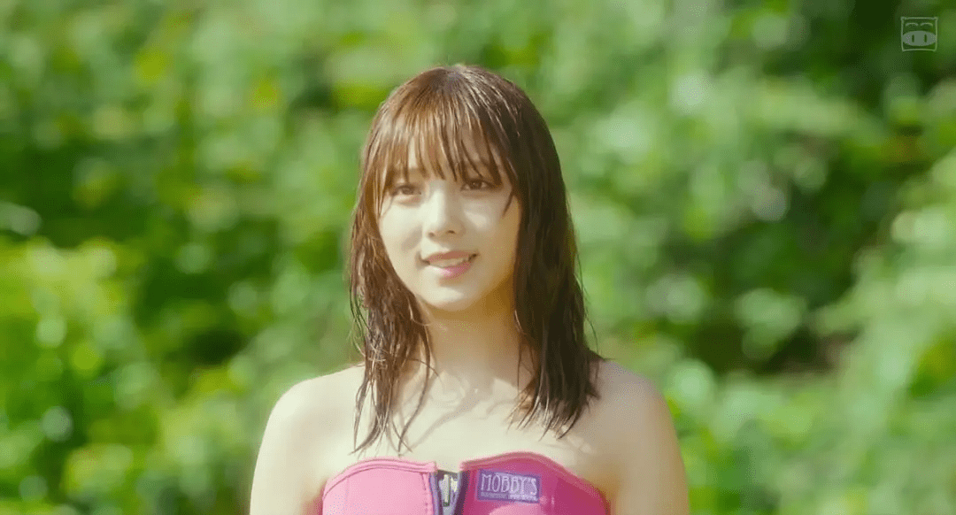 有了内裤护体后,伊织开始回想之前的事情,他记得自己本来是去亲戚家