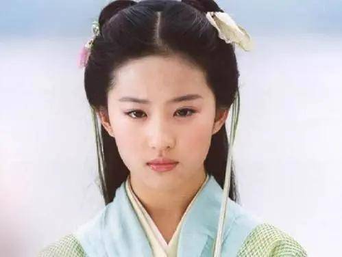 丫头教教主刘晓庆输给双马尾少女刘嘉玲？竟是因为鼻子……
