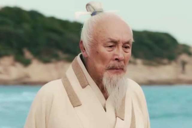 老演员许还山经历苦难笑对人生他有过两次婚姻现在很幸福
