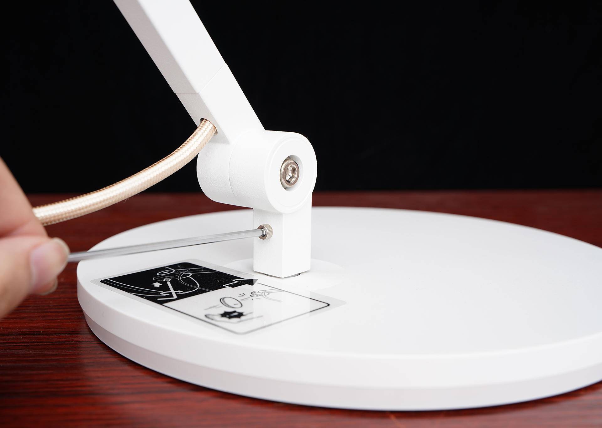 为了看书而入的好物 2020款明基wit智能台灯