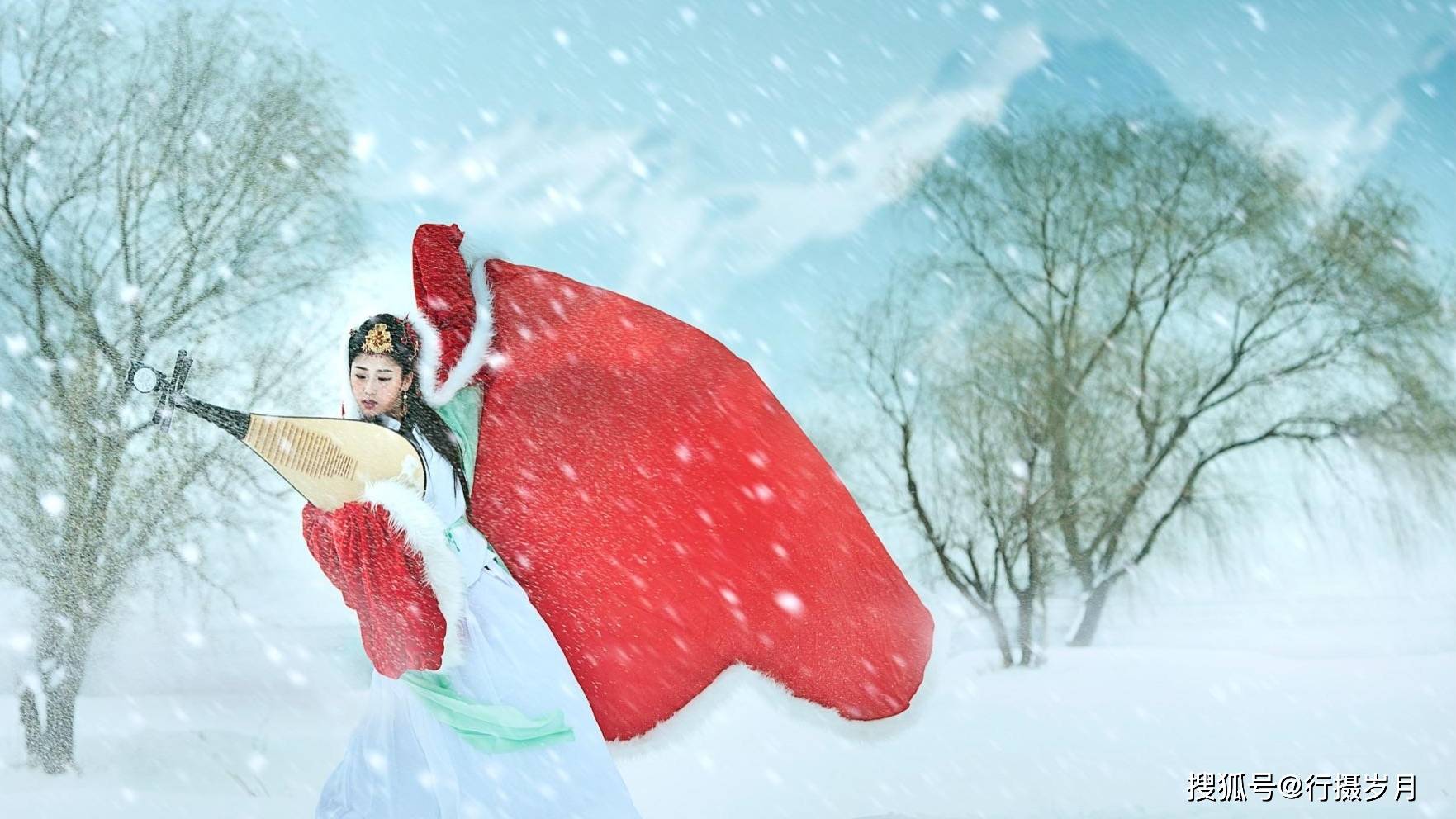 梦君又在雪飘时别后无言默语痴