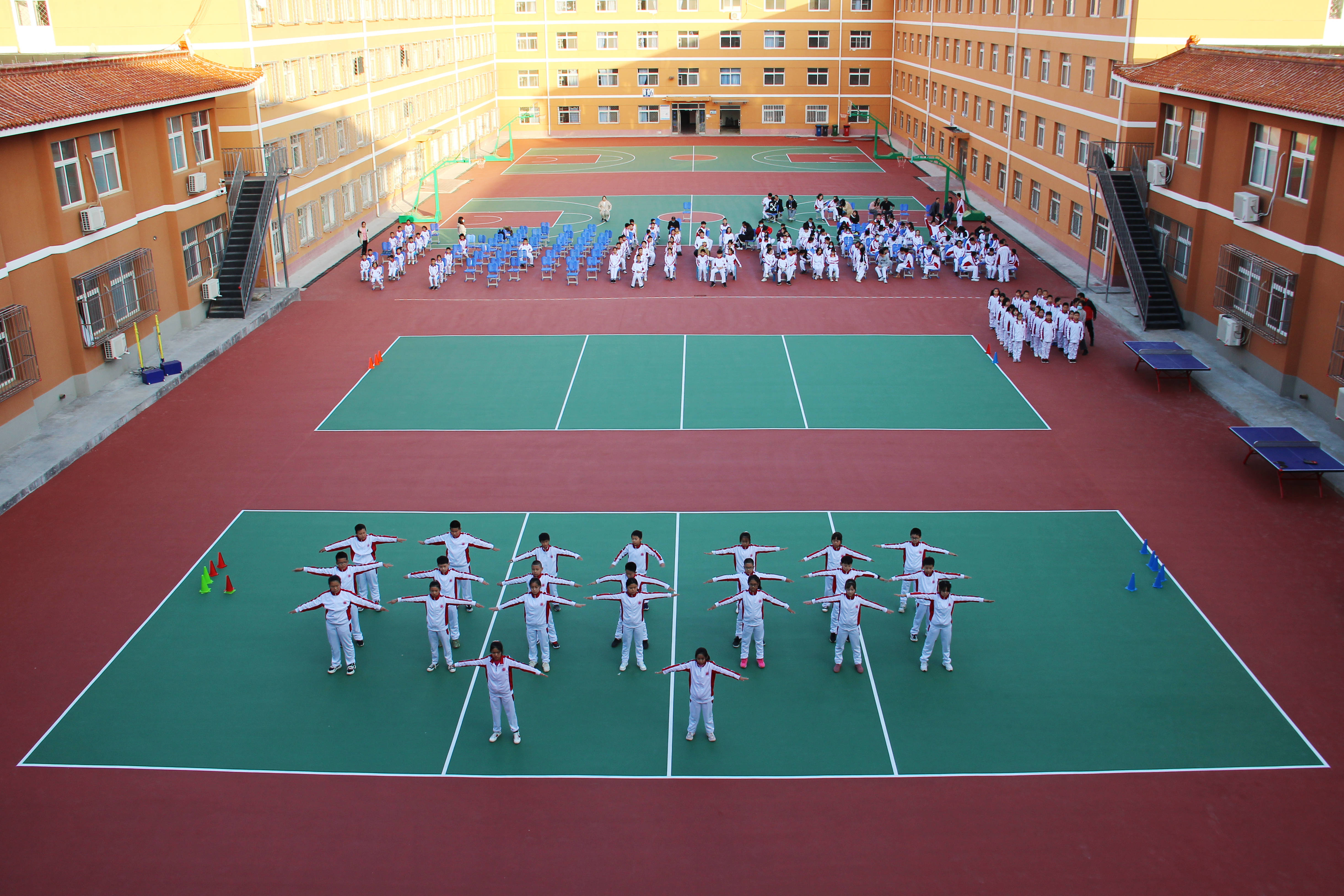 北京东方红学校图片