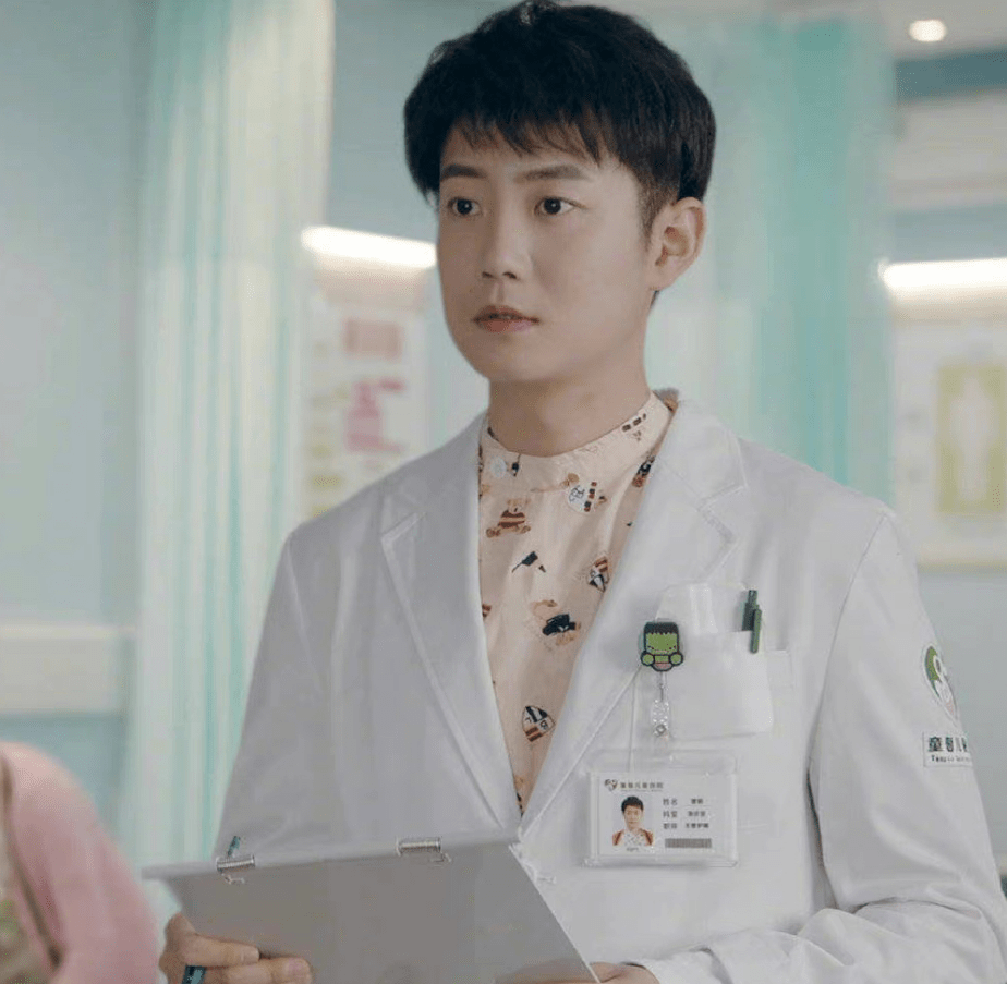 ai换脸的影视角色,爵迹还好,儿科医生还行,王一博太不合适!