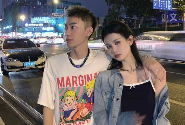 20岁网红王柠萌自曝离婚,曾被丈夫以死相逼疑遭pua,18岁怀孕当妈