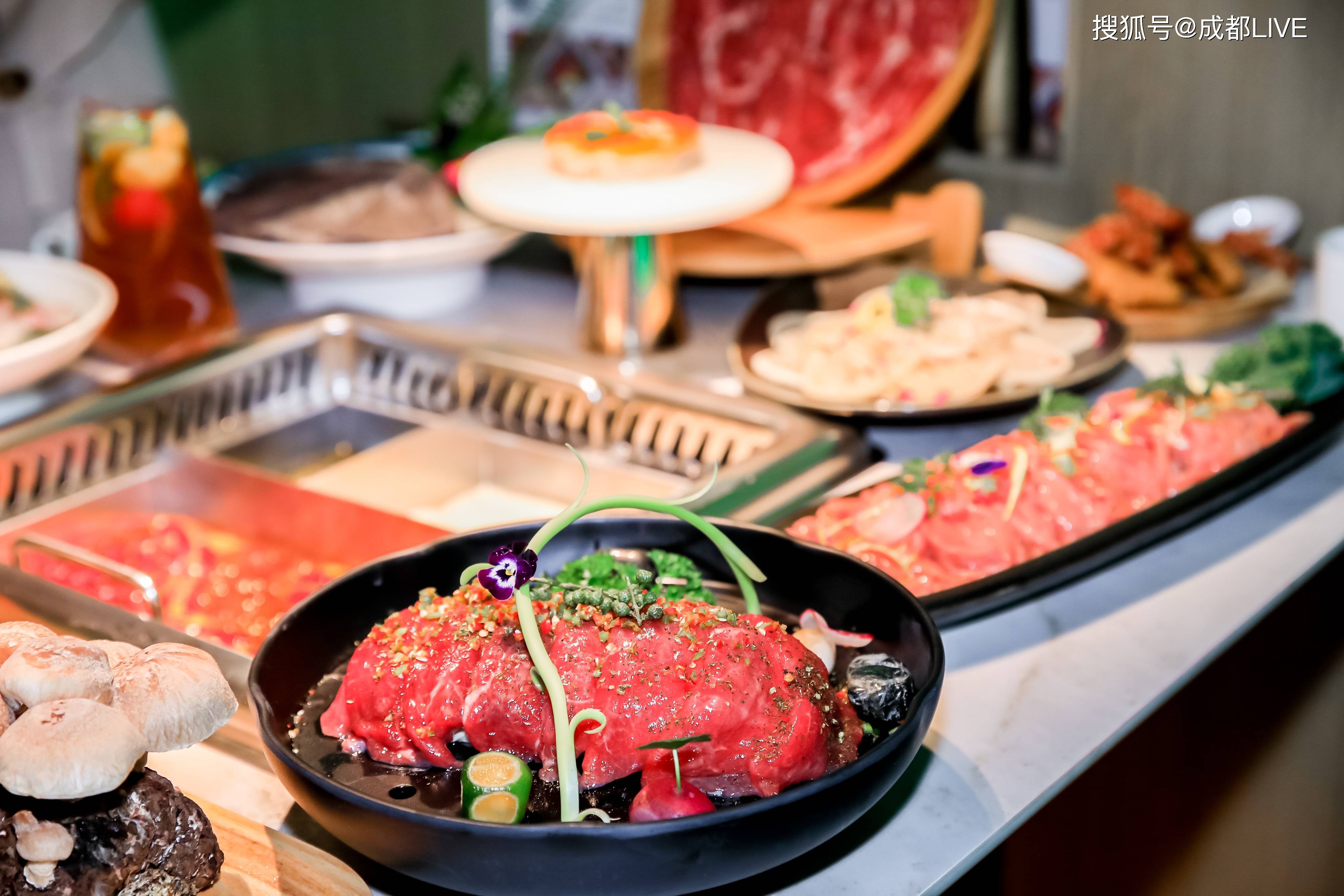 沸悦61鲜火锅落子环球中心背后六鲜战略抢占火锅鲜机