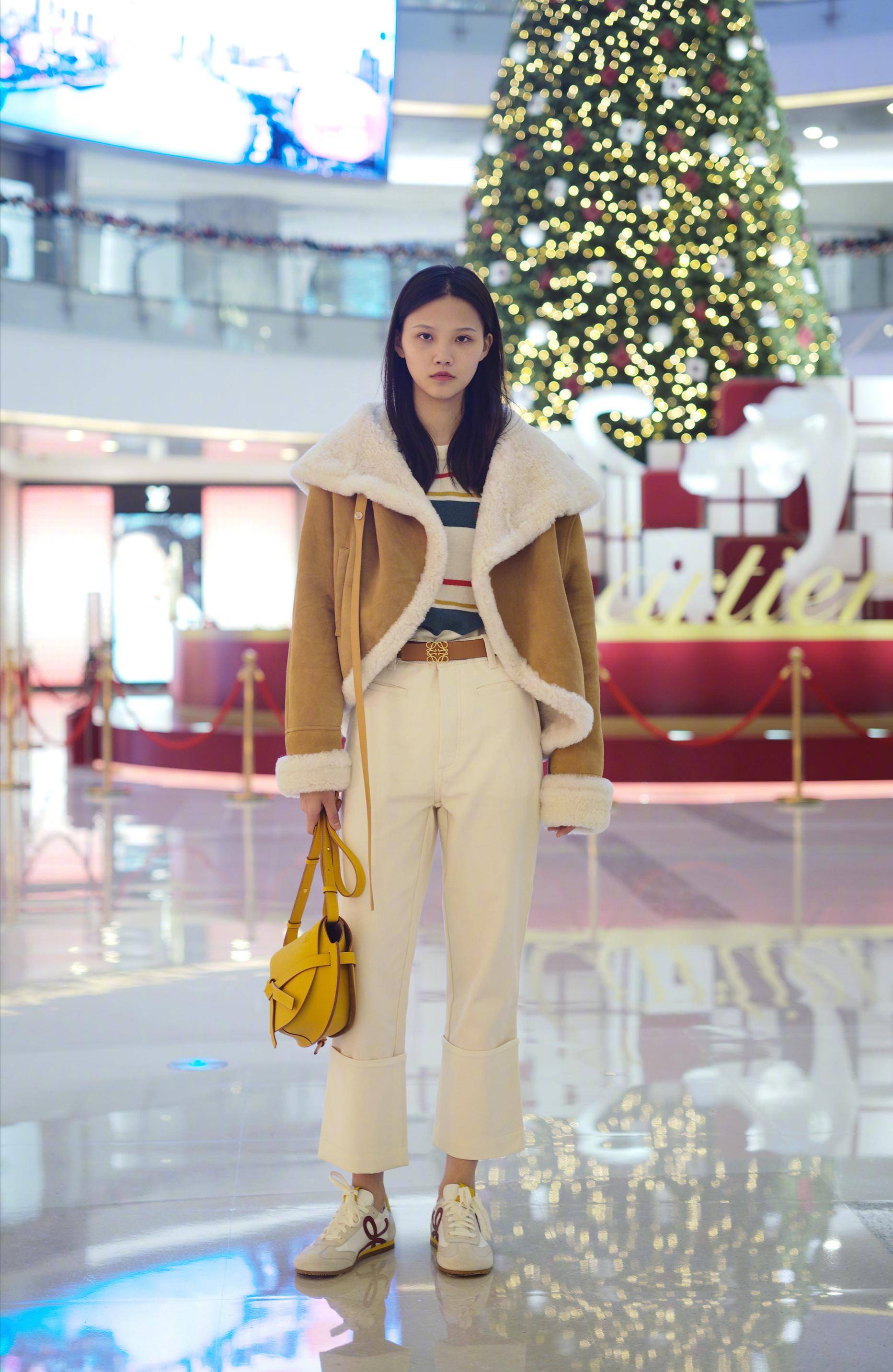 冬装怎么搭才好看又迷人看看街拍达人怎么穿轻松变身时髦精