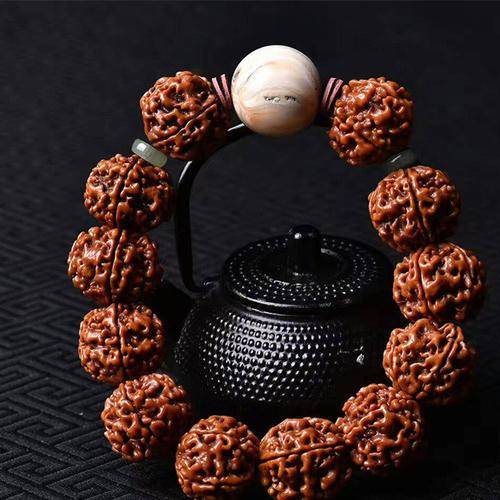 金刚菩提泡水就“反碱”，其实都错了，金刚菩提反碱跟水没关系！