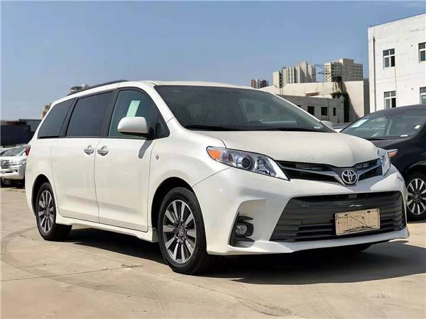 2020款丰田塞纳顶配全能商务王价格超给力