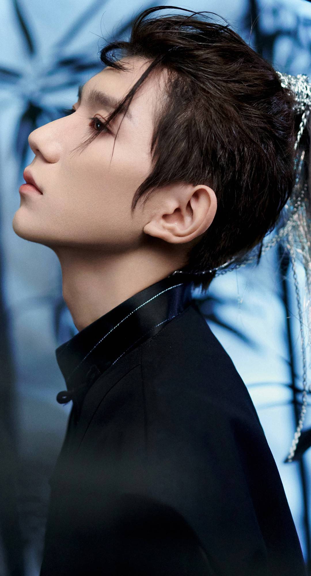 王源频繁上演精致侧颜杀 无形中撩人最致命