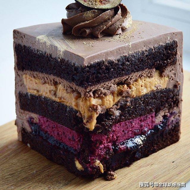 看这些诱人的蛋糕切面,隔着屏幕都闻着香!