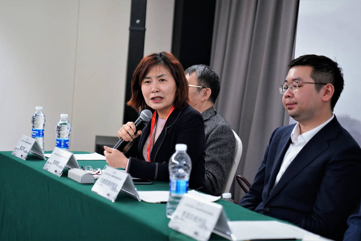 华学明华学明:"我们设计这个新闻发布会的目的之一就是给各位棋手一个