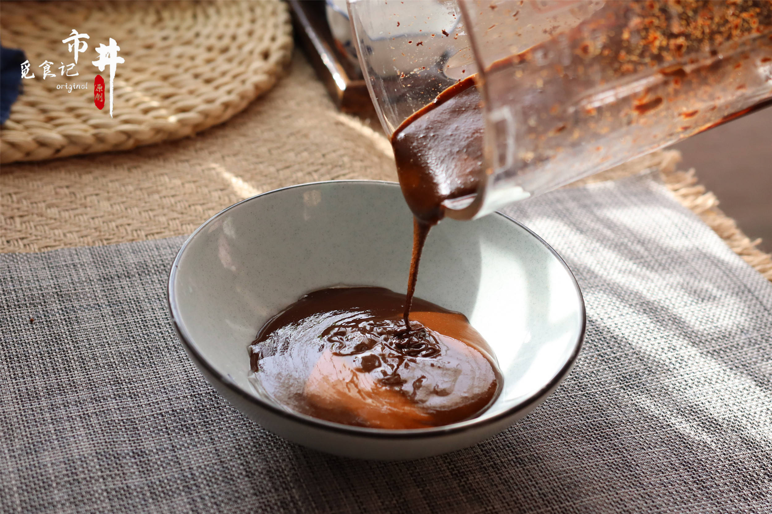 在家自制芝麻酱芝麻香油味道纯正无添加原来做法这么简单