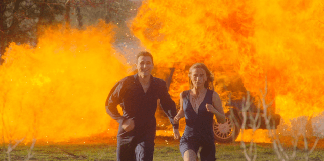 虽然披着"磨坊电影"的外皮,但《恐吓包裹》本质上却是在对老恐怖片的