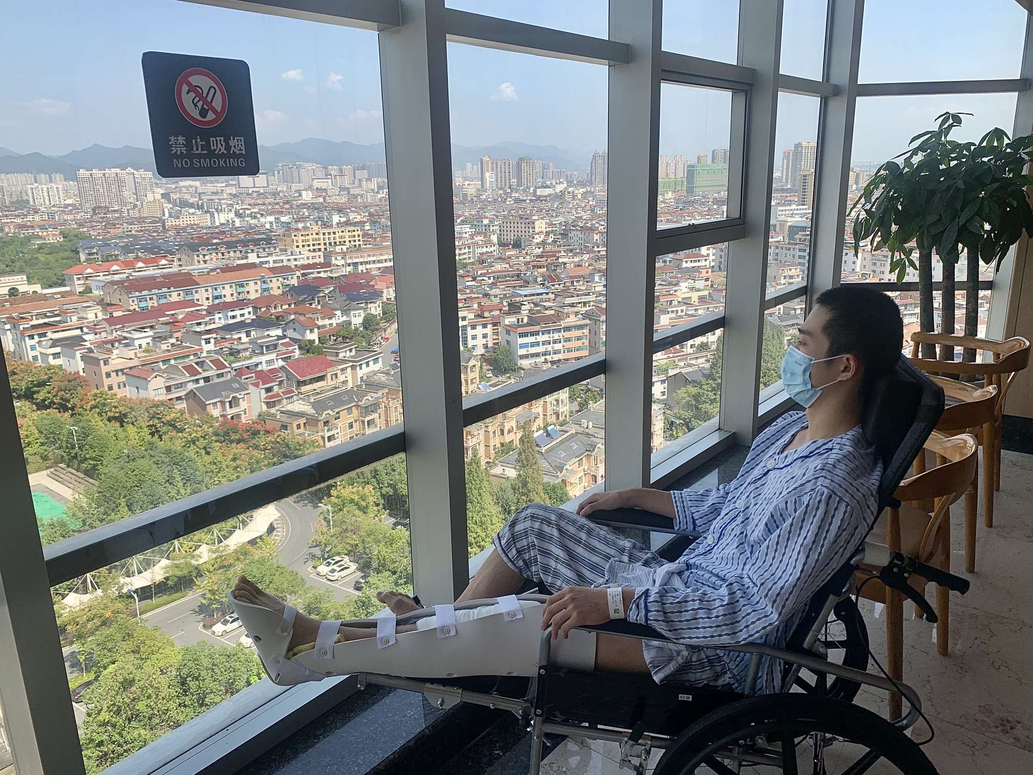 演员邓威在诸暨市发生车祸!