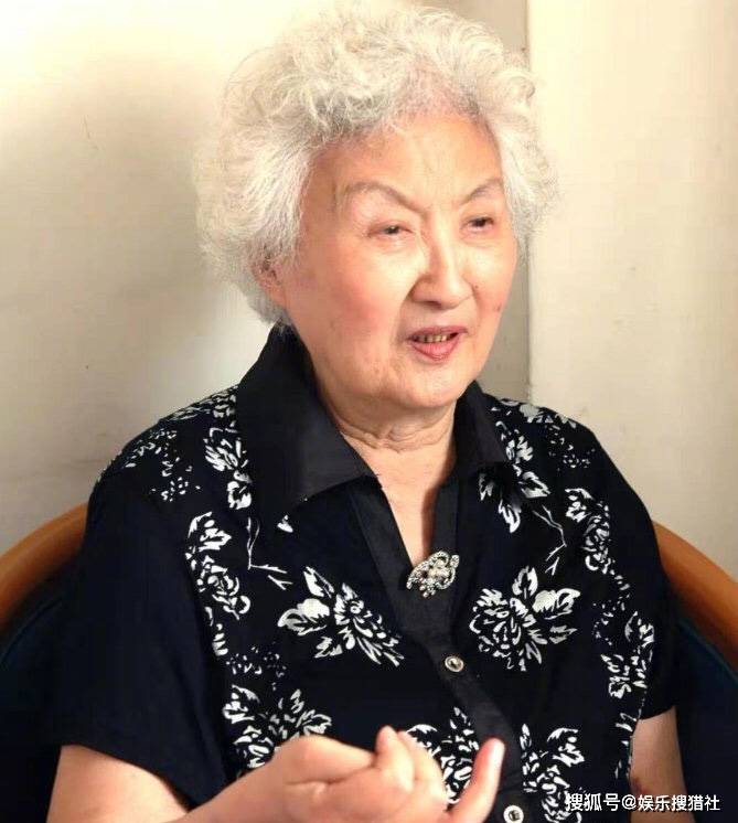 原创著名表演艺术家作家黄宗英逝世享年95岁一路走好