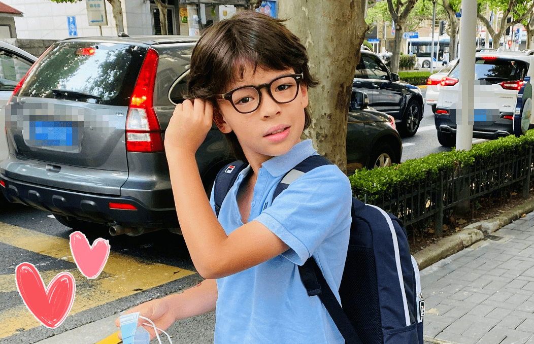 挑战国人审美的超模吕燕,帅气"混血儿子"曝光,眉清目秀不像妈_宝宝