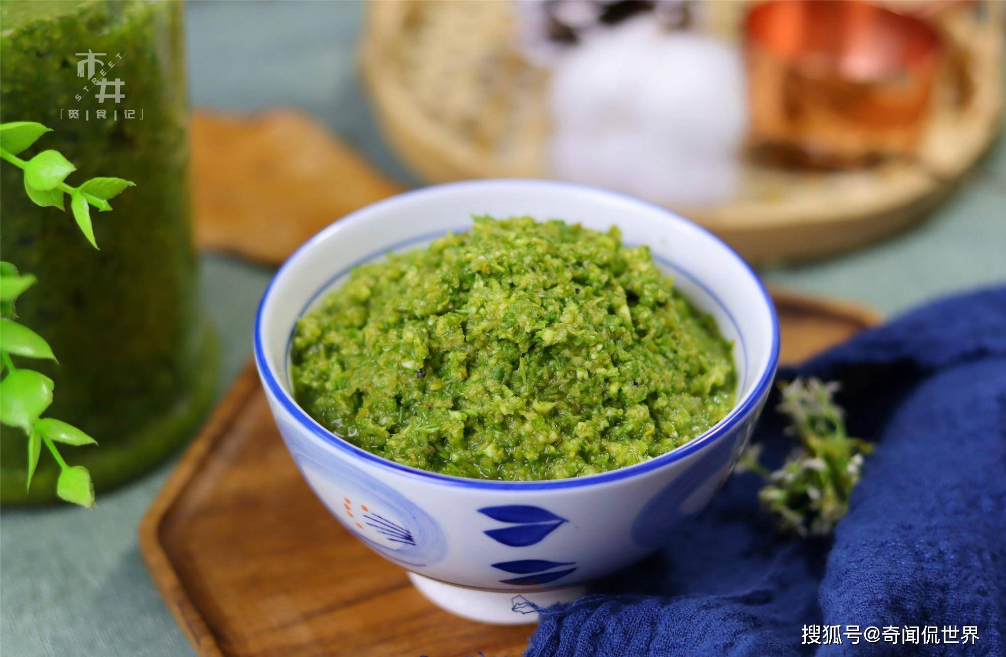 原创腌韭菜花酱原来这么简单,家里用了30年的老方法,时间短特别香