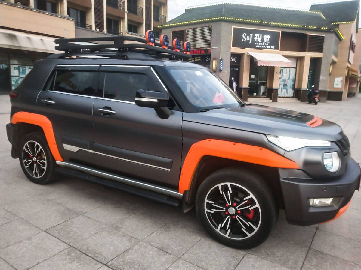 北汽bj20车身改色电光深邃灰 rg瑞集改色膜韶关南雄_手机搜狐网