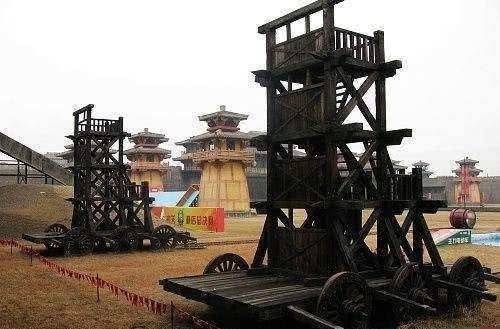 古代守城时,为何不把云梯推倒?鲁班:你也不看看是谁的发明_搜狐网