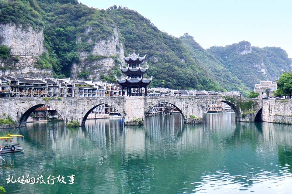 九庙,十二码头与府卫古城洹,吴王洞,四宫殿,古全井,古戏楼等名胜古迹