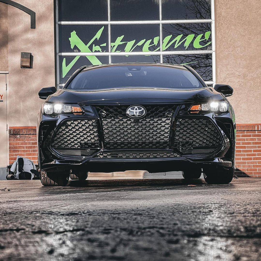 近日,网上曝光了一组丰田亚洲龙trd的实拍图,新车是亚洲龙的运动 