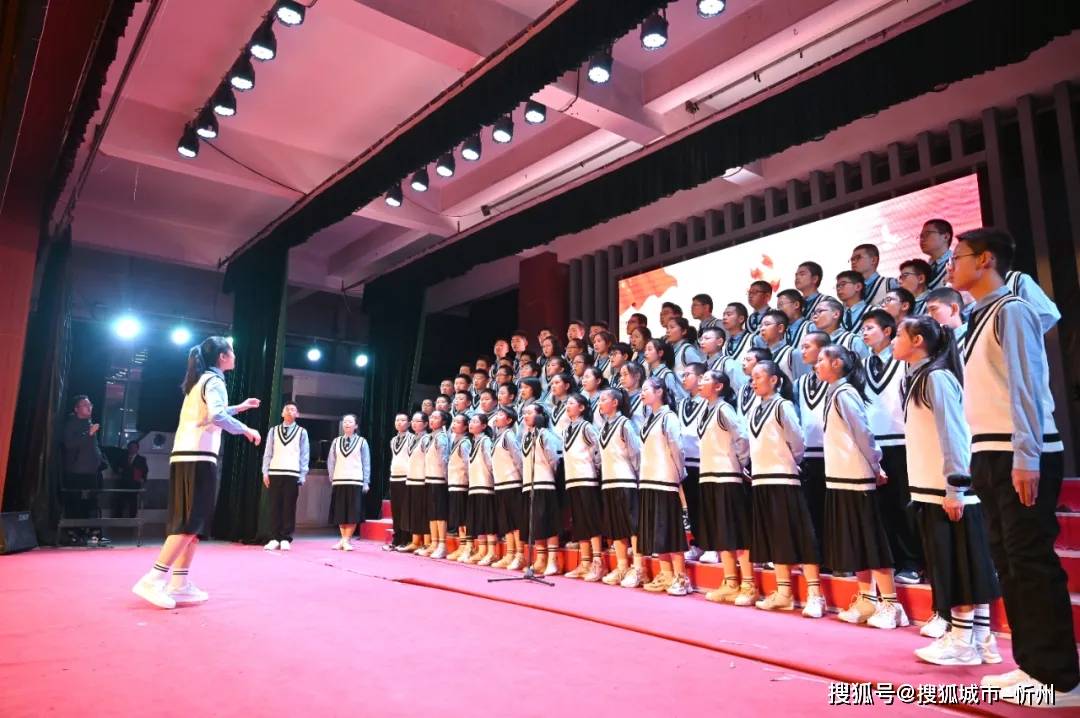 大气磅礴、美轮美奂!“一二九运动”歌咏比赛,看我实验师生精气神(初中部)-搜狐大视野-搜狐新闻