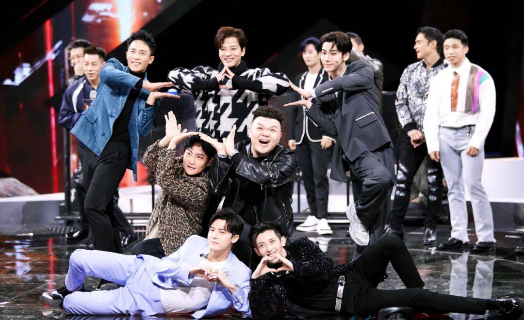 追光吧哥哥油而不腻不做成团出道或许是个好选择