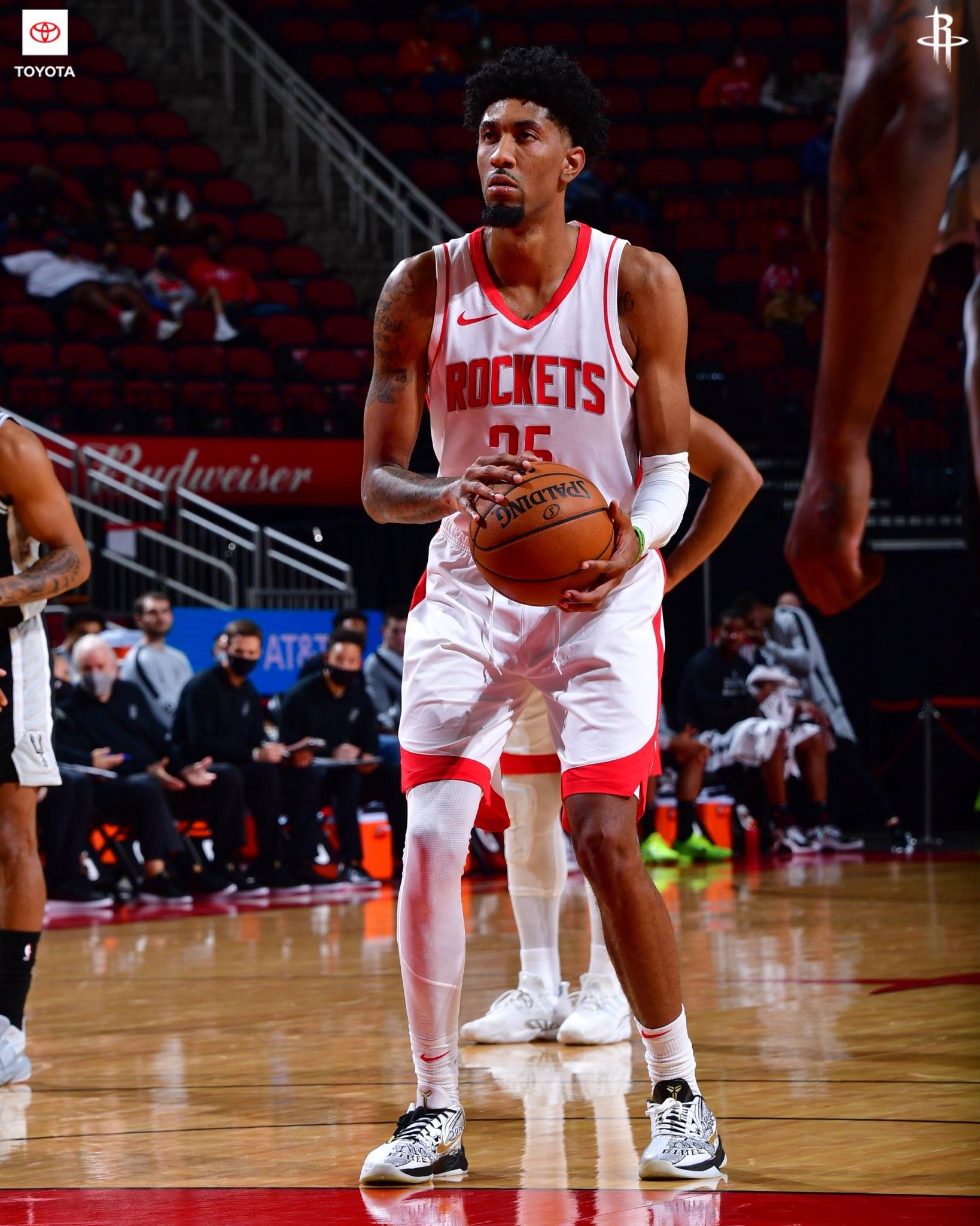 火箭主帅猛夸伍德无视哈登 大胡子缺席赛后发布会_手机搜狐网