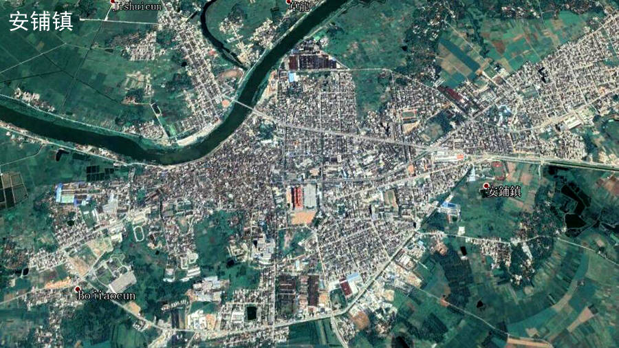 广东湛江廉江市最大的镇，人口超十万，和遂溪县接壤
