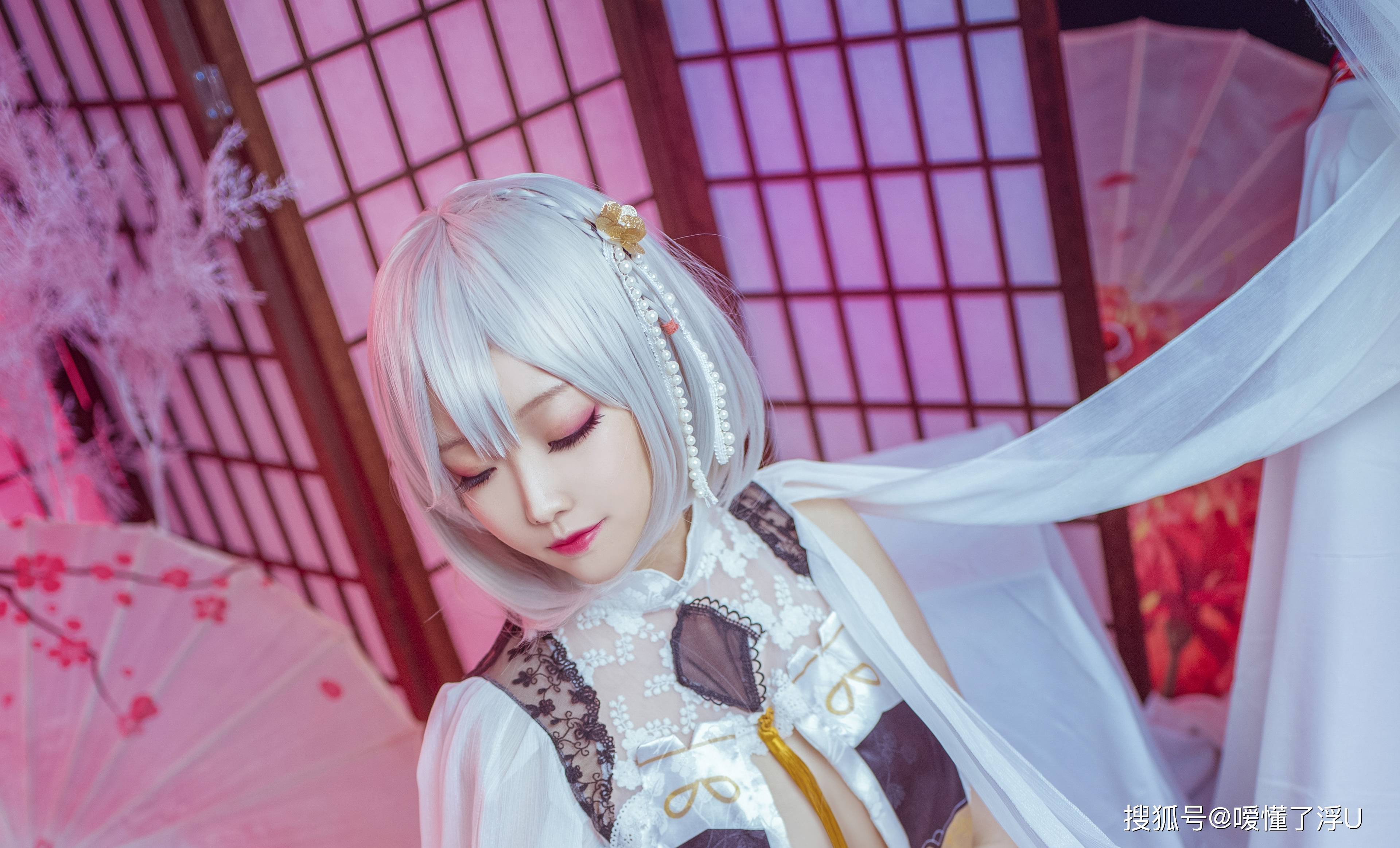 漂亮小姐姐cosplay