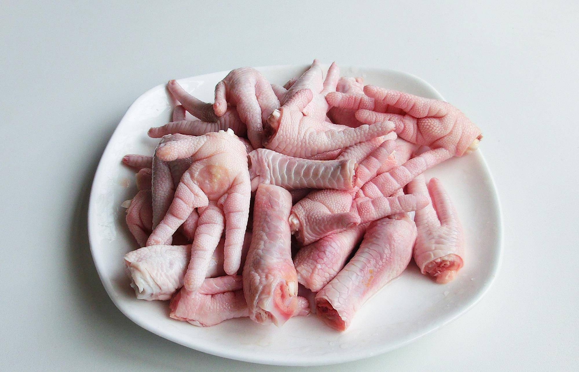 泡鸡爪用什么水泡用这个方法泡鸡爪味道和外面卖一样好