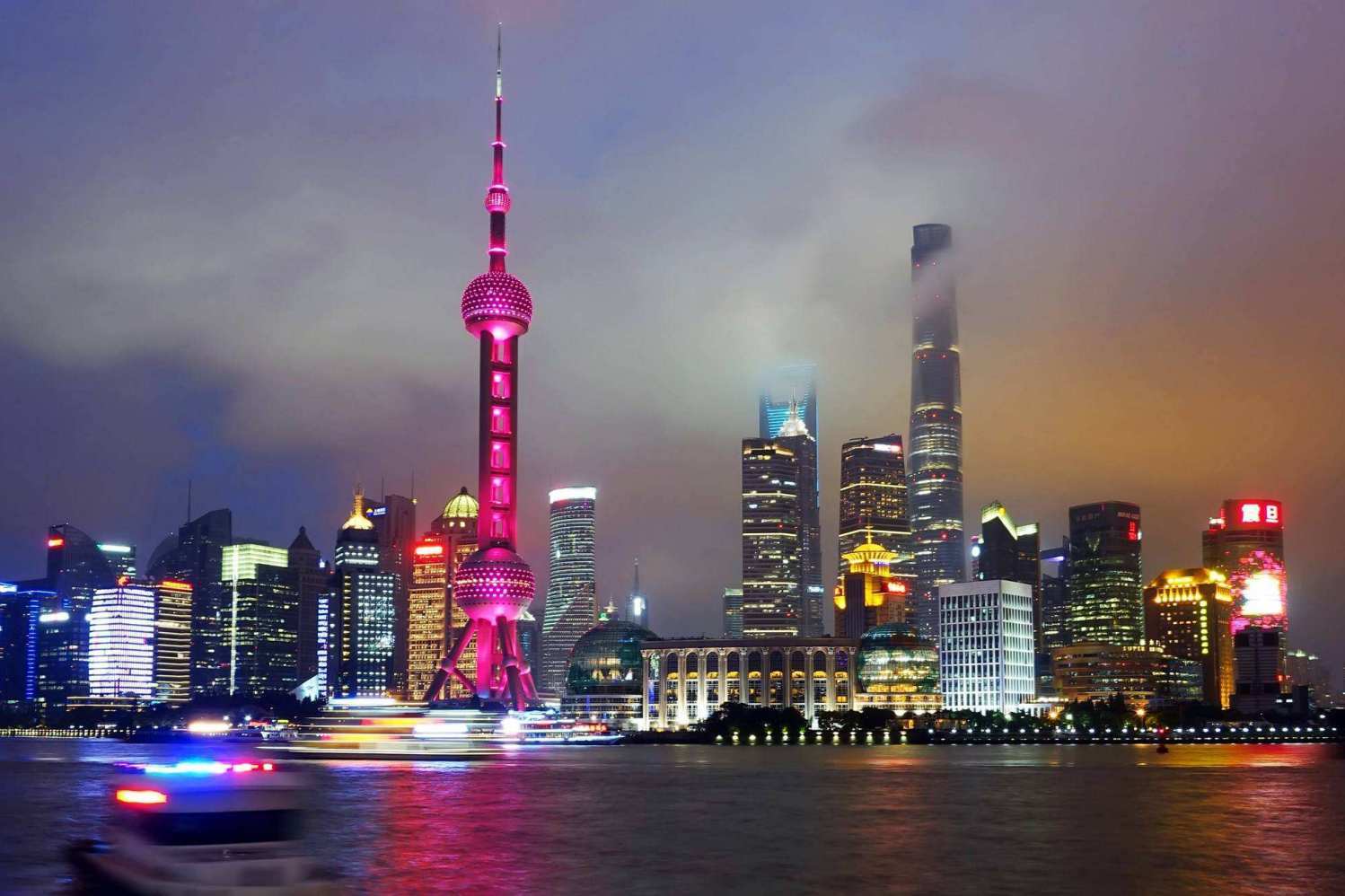 国内夜景“最美”的三座城市，重庆仅排第三，第一名副其实