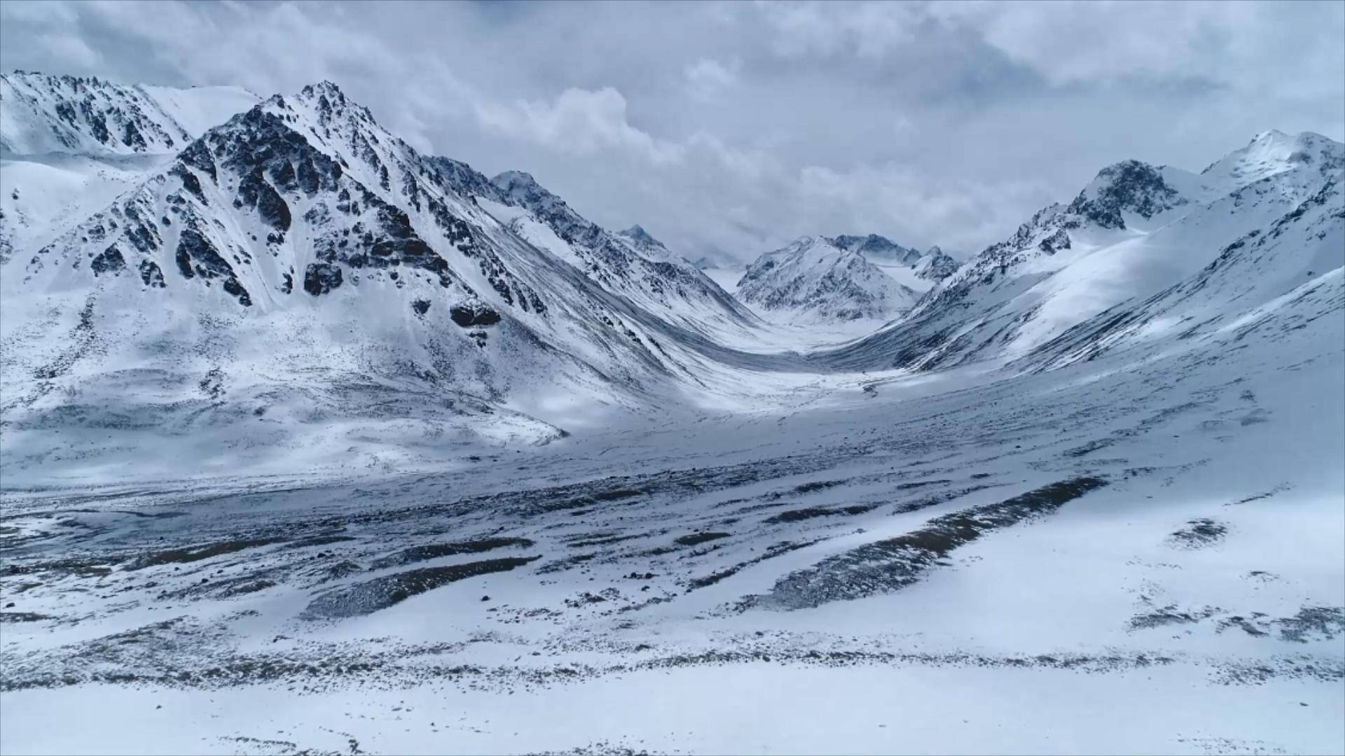 聚集地——怒江州贡山县独龙江乡;有世界上离海洋最遥远的陆地,中国