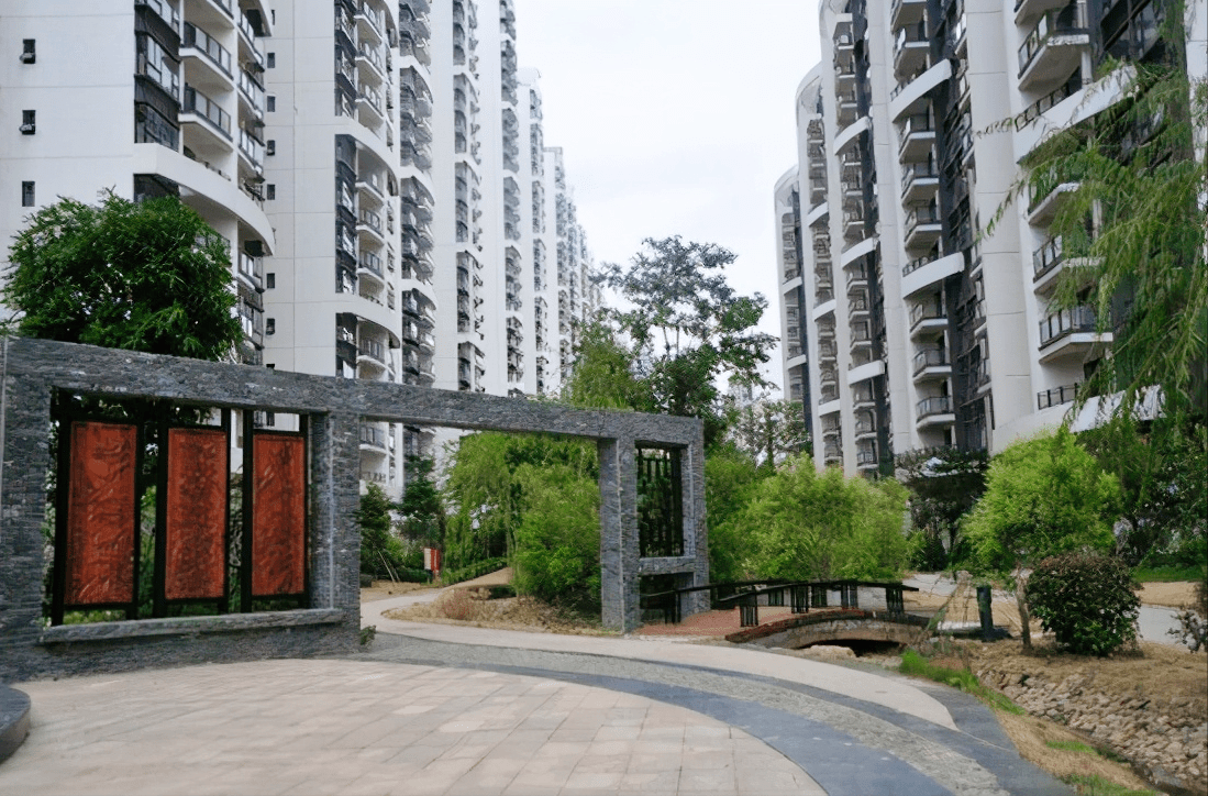 破坏公共设施拒不交接工作南宁江南华府请不走的老赖物业