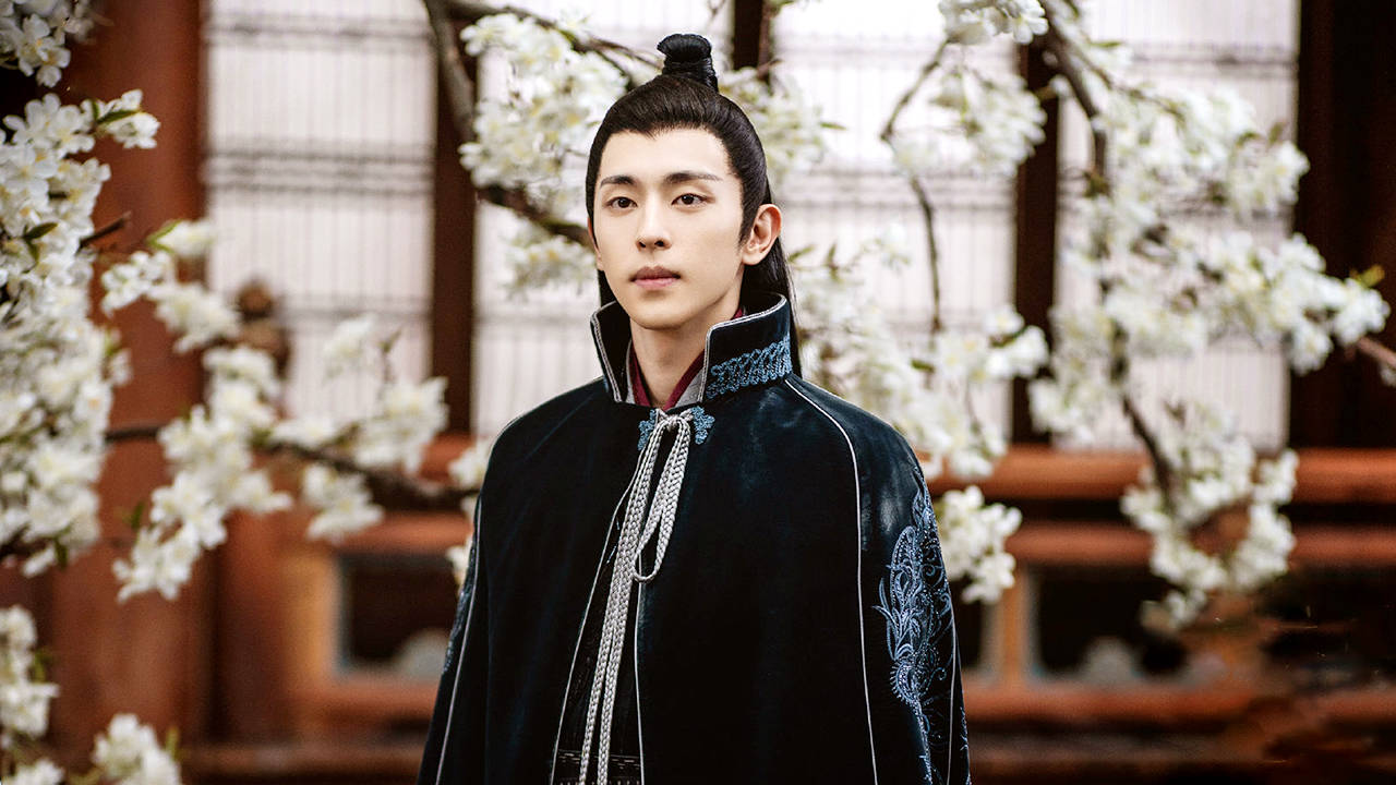 晴雅集发布邓伦片场特辑为拍朱雀大战大蛇半裸被挂了一周