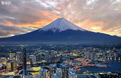 周易预测：日本富士山出现“反常现象”，恐将发生大地震？