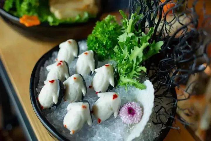 火锅店老板摆盘出绝招,难怪生意那么"火爆"_菜品