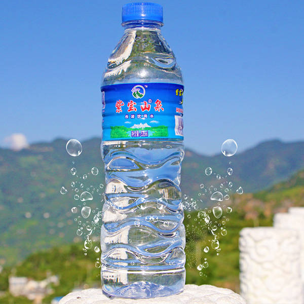 来云南大理旅游时购买瓶装水需要注意哪些事项呢？