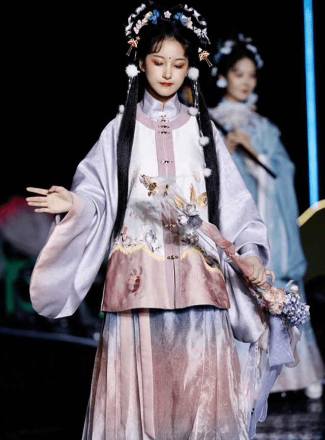 着我汉家衣裳,兴我礼仪之邦,汉服的美你可能想不到!