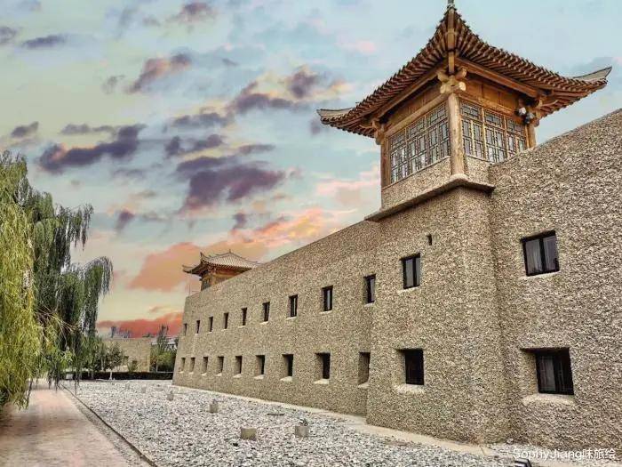 敦煌大漠城堡酒店,一眼千年一窗戈壁