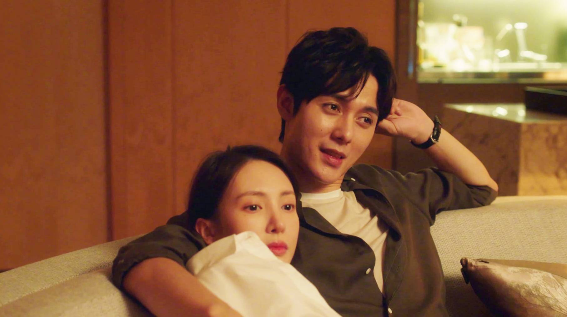 沈思怡被白小川甩了第一次受情伤好惨姚远终于有机会了